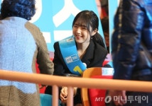 [사진]아빠 유승민 응원 온 유담