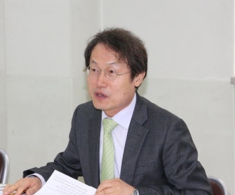 조희연 