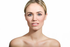 노안 만드는 눈가·팔자·목 주름…셀프 관리법 있을까?