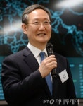 文대통령 대검 차장검사에 봉욱 서울동부지검장 임명