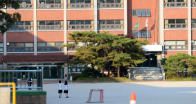 입학사정관들, 자사고·외고 폐지 마땅 vs 오판 팽팽