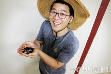 굼벵이 키우러 귀농한 엔지니어 스마트팜 전도사 된 사연은?