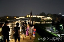 수원화성의 밤을 느껴 보세요