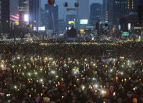 30년 잊고살았는데..촛불 뒤에 버텨준 헌법