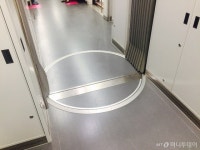 우이신설선 타보니…북한산 가자 등산객으로 북적