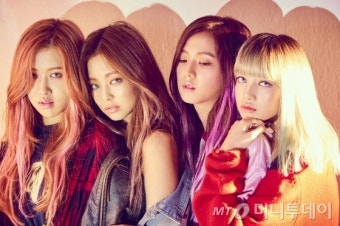 블랙핑크, 日 데뷔 앨범 오리콘 주간차트 1위