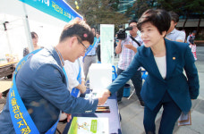 김영주 장관 장애인 고용정책, 현장 목소리 듣겠다