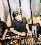 클럽의 꽃 DJ의 세계, 견습생부터 레지던트까지…