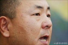 [사진]호소하는 이건용 티브로드 노조지부장