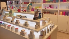 [포토]서울 문화의거리, 성인용품 전문 레드컨테이너 노원점 오픈