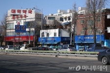 약 사면 터미널까지 모셔드려요 아산병원 문전약국 호객행위 