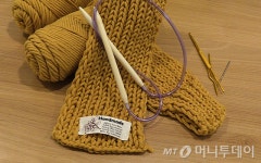 재료비 4000원 황금색 쁘띠 목도리 뜨는 법