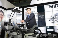 KIMES2018, 위즈메디칼 디스크는 수술 말고 장비로