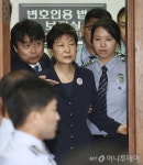 박근혜 재판③ : 최순실과 함께 본격 법정 싸움으로