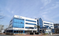 유진로봇, 송도 시대 개막… 신사옥 준공식 개최