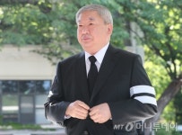구본능 희성그룹 회장 검찰 소환..경영승계 확대해석은 무리