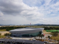 인천공항, 종합실내체육관 스카이돔 개장… 배드민턴·농구코트 등 갖춰