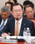 [사진]답변하는 김종갑 한국전력공사 사장