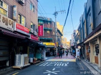 마트에 무너진 골목, 청년이 세우다…회기시장