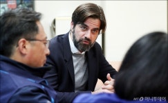 [사진]피에르 아바르 사무총장, 민주노총 방문