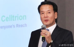 [사진]인사말 하는 김형기 부회장