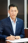 [기고]모두가 합창하면 반대로 간다