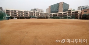 미세먼지 공습 서울 14개 중·고교 수업시간 1시간 단축