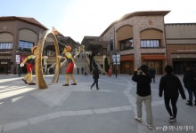 오픈 100일만에 1000억, 기흥 롯데아울렛 통했다