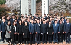 [사진]임시정부요인 묘역 찾은 민주당 