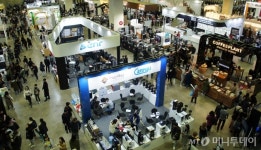 올 커피 트렌드는 스페셜티 커피와 흑당 커피 엑스포 가보니…