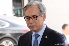 [사진]김효준 BMW 회장, 굳은 표정