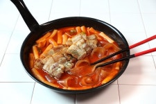 무꼬뭐꼬, 가정의 달 맞이 중국당면삼겹떡볶이 할인
