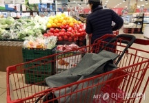 대형마트 열려면 주변 상권 매출액·고용 영향 분석해야