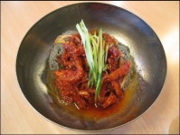 [맛보세]평양냉면도 좋지만 올여름은 함흥냉면?