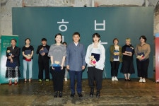 한복 디자인 현대화 이끌 젊은 인재 10명 선정