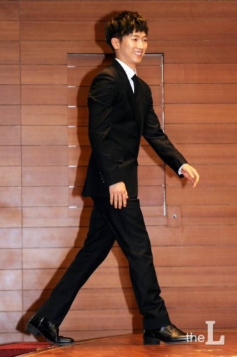 'H.O.T' 장우혁, 상표법 위반 혐의 검찰 소환조사