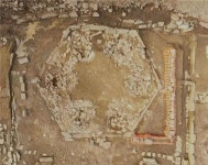 북한 금강산 사찰과 비슷한 육각형 금당지, 최초 확인