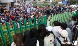 정치관 강요 의혹 인헌고등학교, 교육청 특별장학 돌입