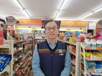 [광화문이코실]경기불황에 편의점은 왜 계속 늘어날까?