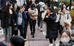 [사진]발걸음 가벼워진 수험생들