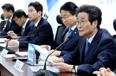 [사진]당정협의 발언하는 이목희