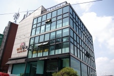 탈북민 대안학교 은평뉴타운 이전 추진…주민 반발로 난항