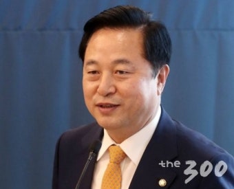 총선 100일 앞두고 'PK 비상' 민주당, 경남지사 출신 김두관 차출 검토