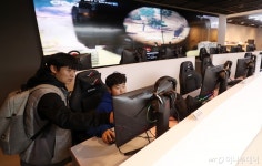 [사진]e-스포츠 경기장 갖춘 메가스토어