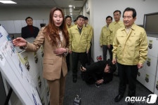 1339 콜센터 찾은 정세균 상담원 충원