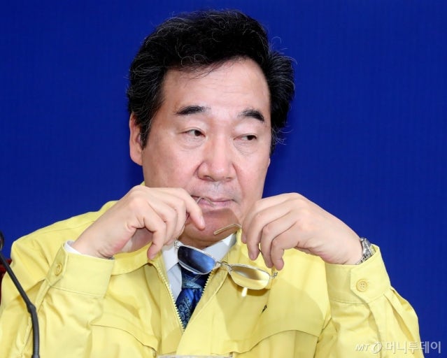 [사진]생각에 잠긴 이낙연