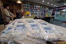 [사진]공적 마스크 공급량 확대에 여유로워진 약국