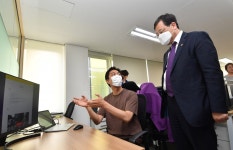 안일환 AI  데이터 부족한 중소기업, 제품·서비스 창출 돕겠다