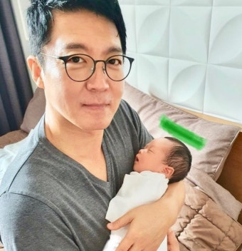 신동진 아나운서, 늦둥이 육아중…