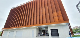 베일 벗은 제네시스 로봇이 최종점검…수지 전시장 가보니